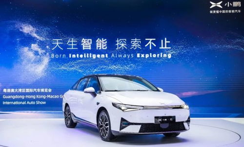 蔚小理 变 理小蔚 ,造车新势力们的 疯狂7月
